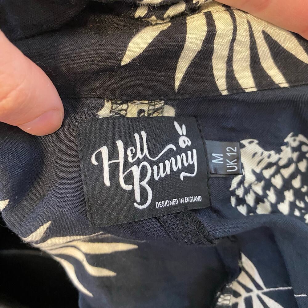Hell Bunny Hawaiian Button Down Short Sleeve Womens Sz Medium Retro Rockabilly - Picture 3 of 3